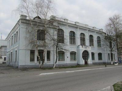 Училище техническое