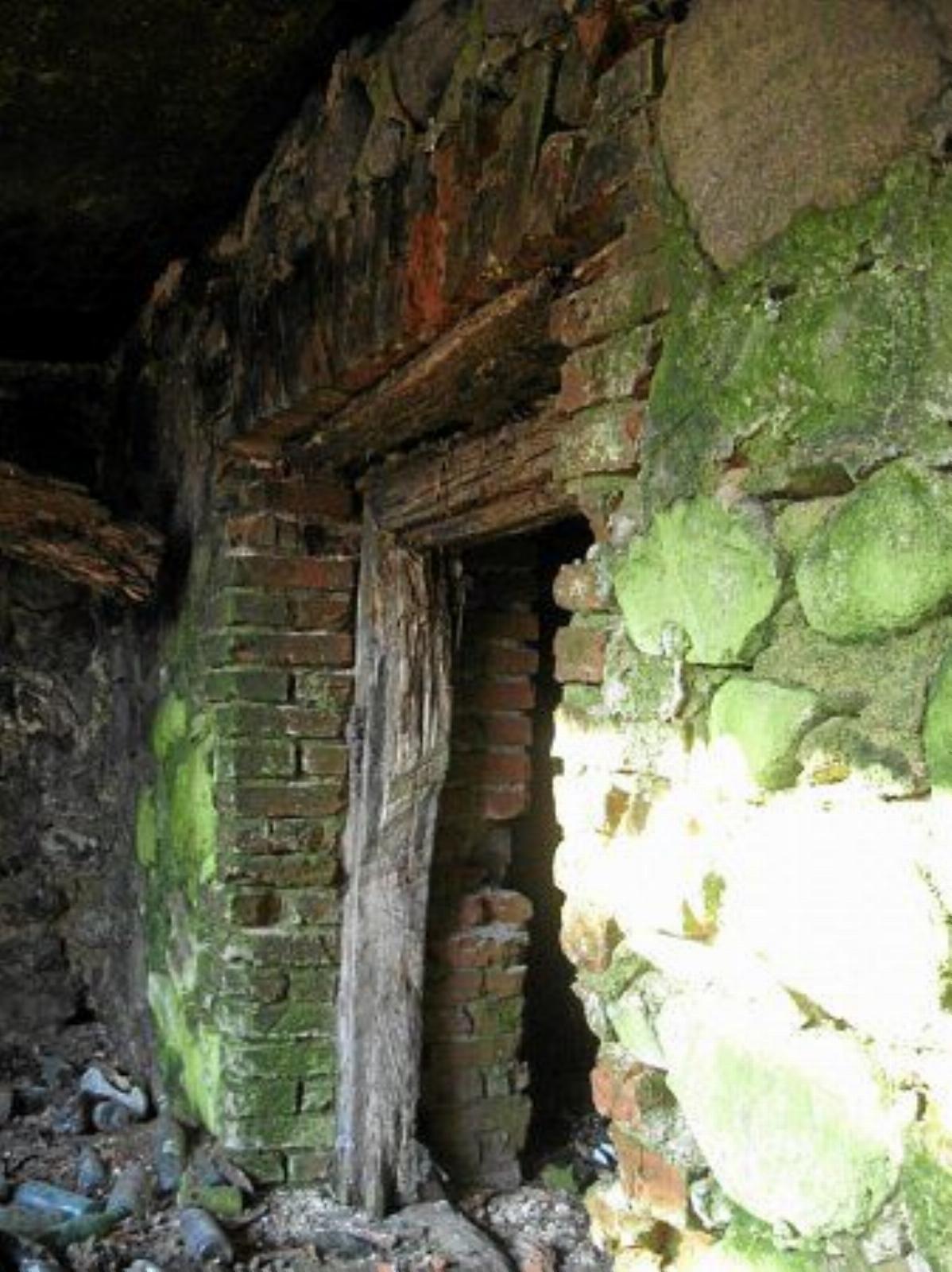 Ледовня (?) Ледовня (?)