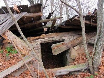 Хозпостройка (руины)