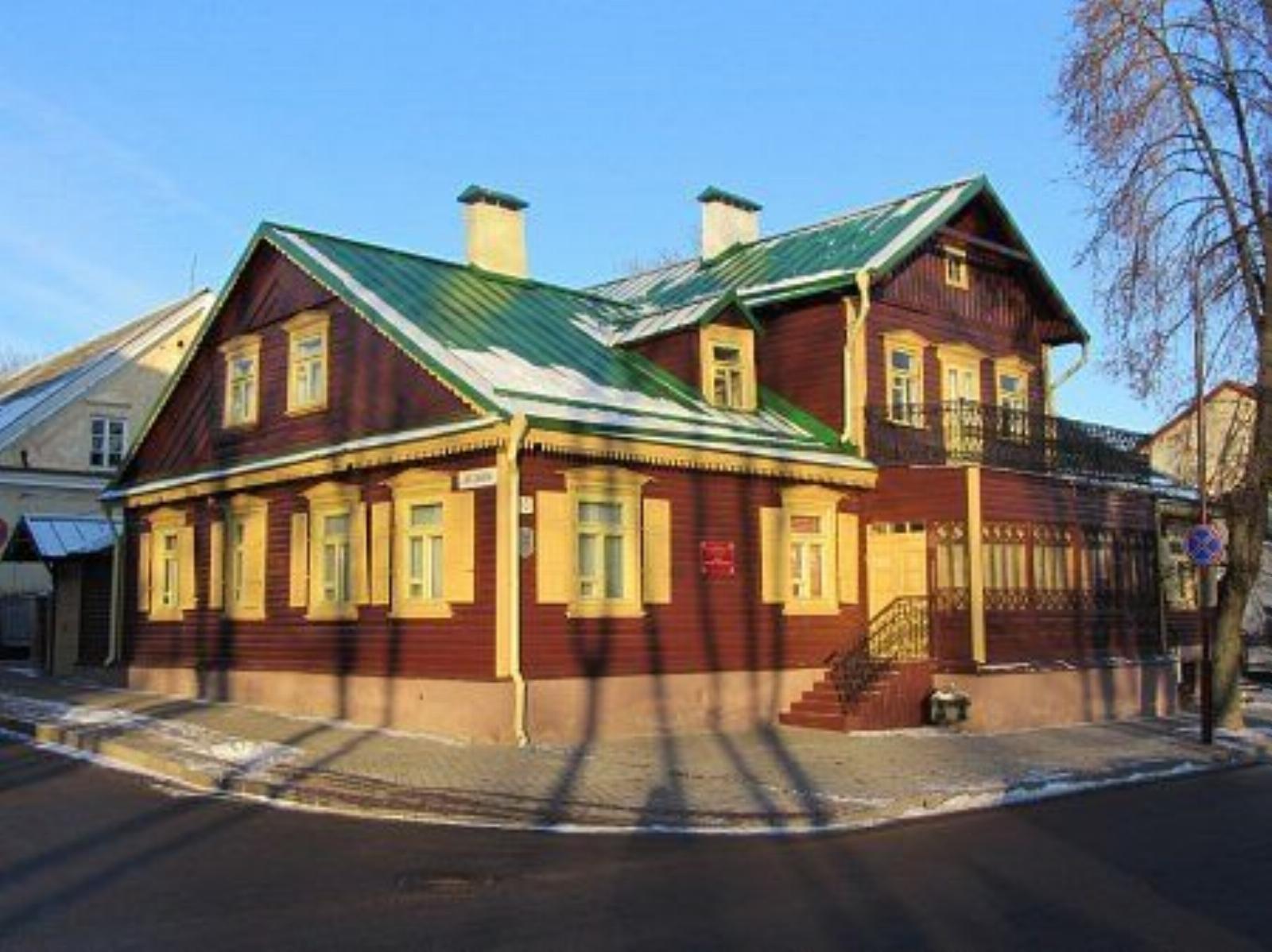 Дом-музей Максима Богдановича (дерев.) Дом-музей Максима Богдановича (дерев.)