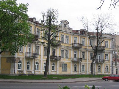 Школа музыкальная (кривая официна)