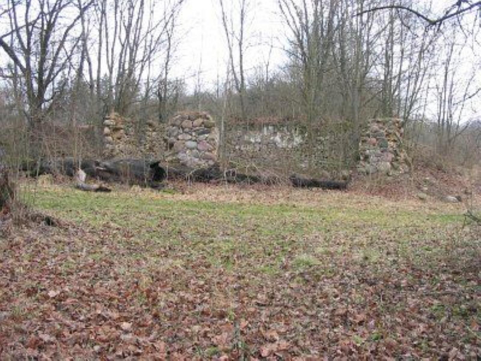 Хозпостройка (руины) Хозпостройка (руины)