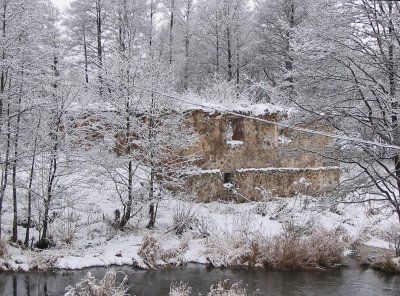 Водяная мельница (руины)