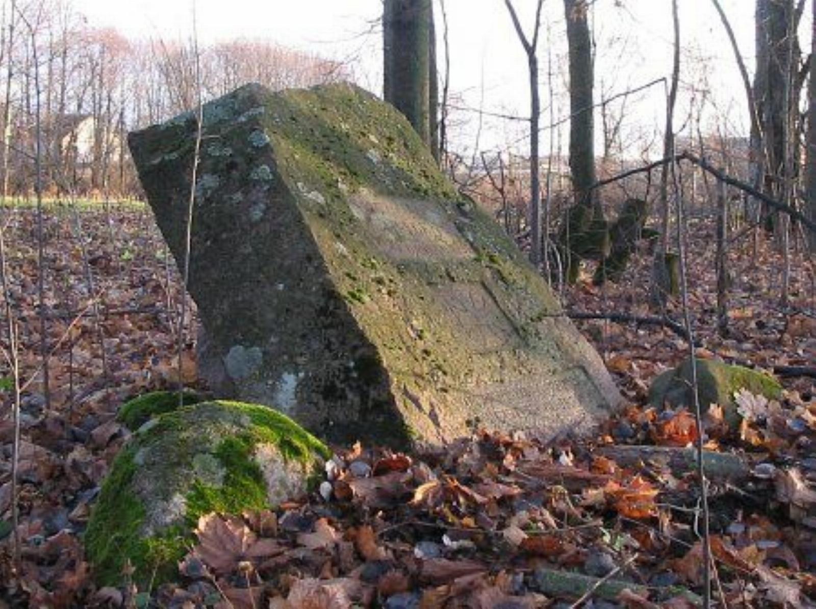 Памятник немецким солдатам Памятник немецким солдатам