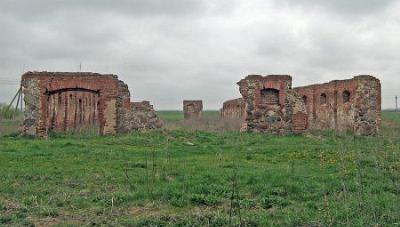 Хозпостройка (руины)