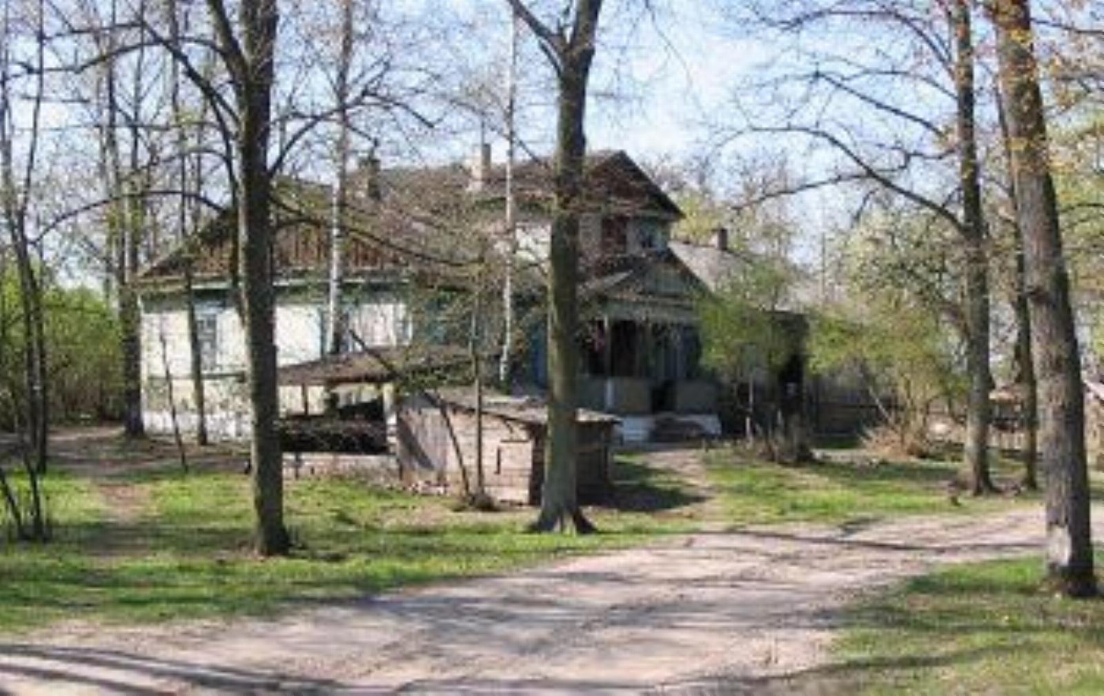 Дом священника (?) (дерев.) Дом священника (?) (дерев.)