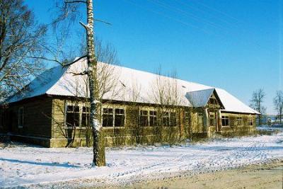 Школа (дерев.)