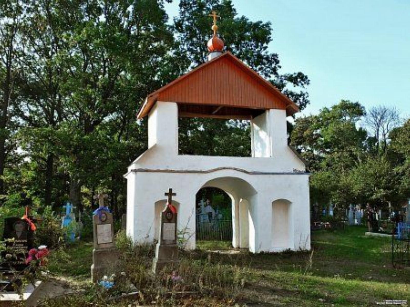 Брама-колокольня Брама-колокольня