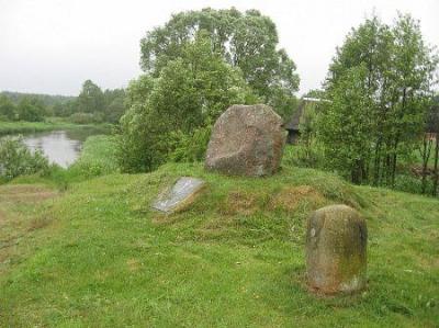Мемориальный знак экспедиции Тышкевича 1857 г.