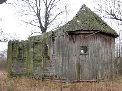 Церковь (дерев.; руины)