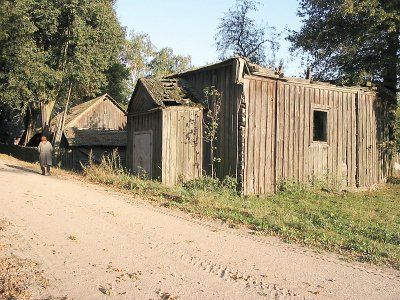 Церковь (дерев.; руины)