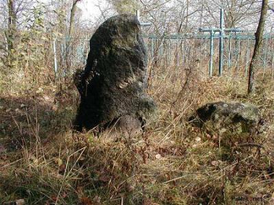 Каменные кресты