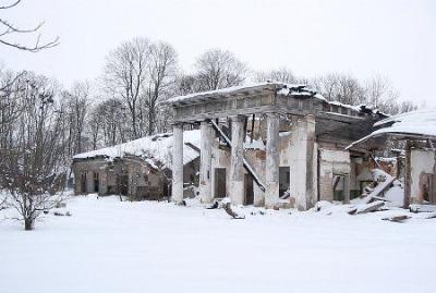 Дворец (руины)