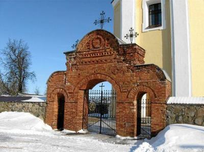 Брамы и ограда