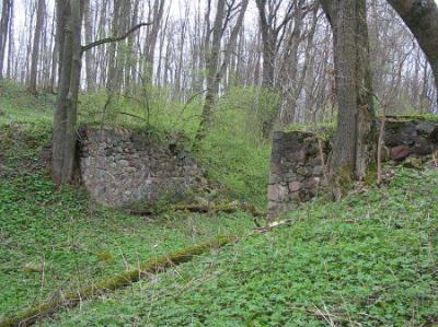 Мост арочный (?) (руины)