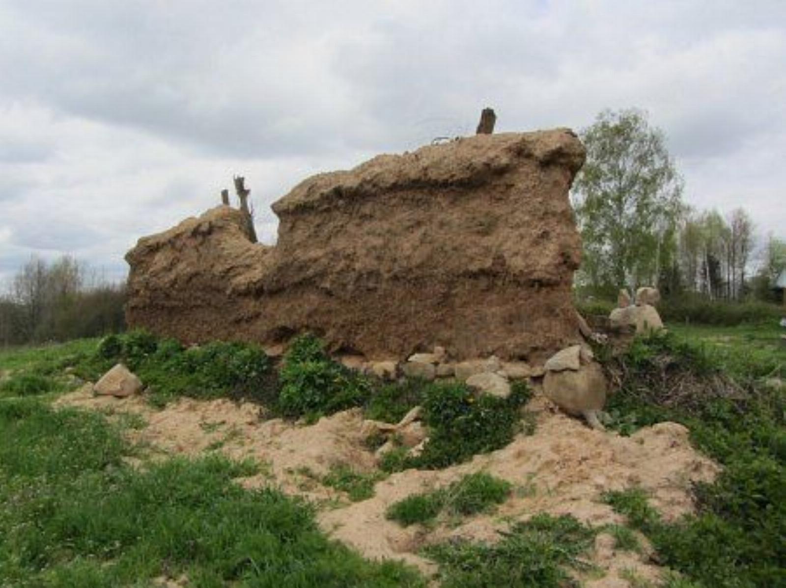 Конюшня /сохр. частично/ Конюшня /сохр. частично/