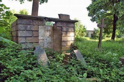 Часовня-усыпальница (?)
