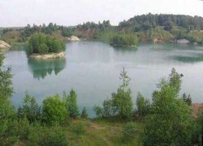 Затопленный карьер