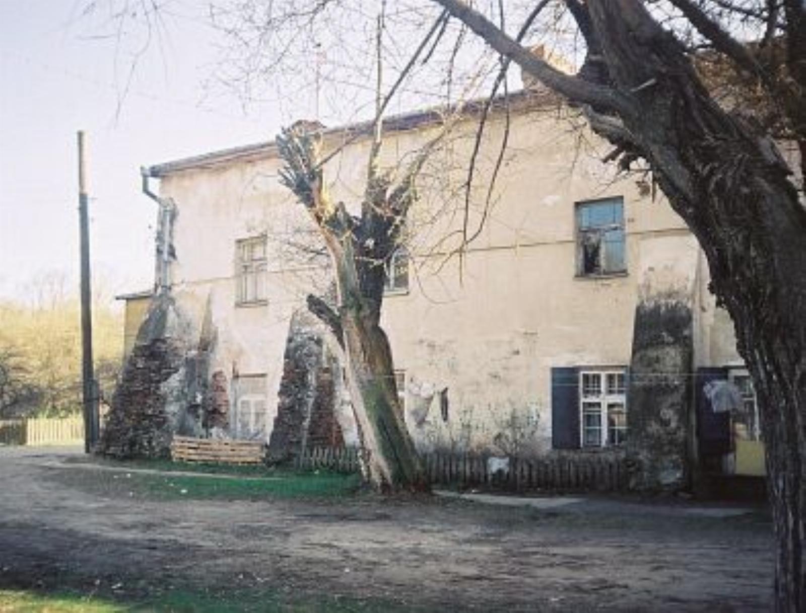 Дом для рабочих Дом для рабочих