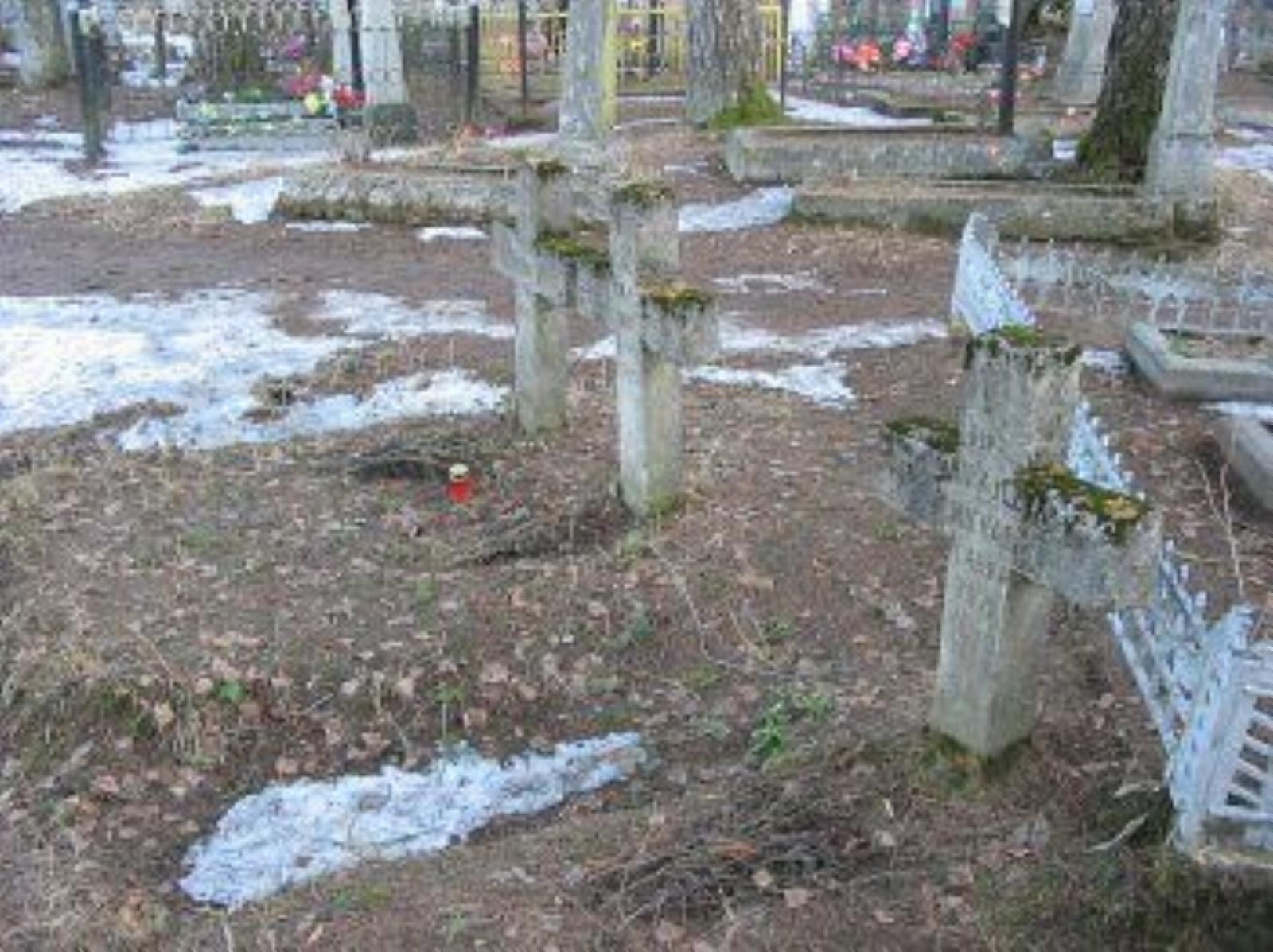 Могилы польских солдат Могилы польских солдат