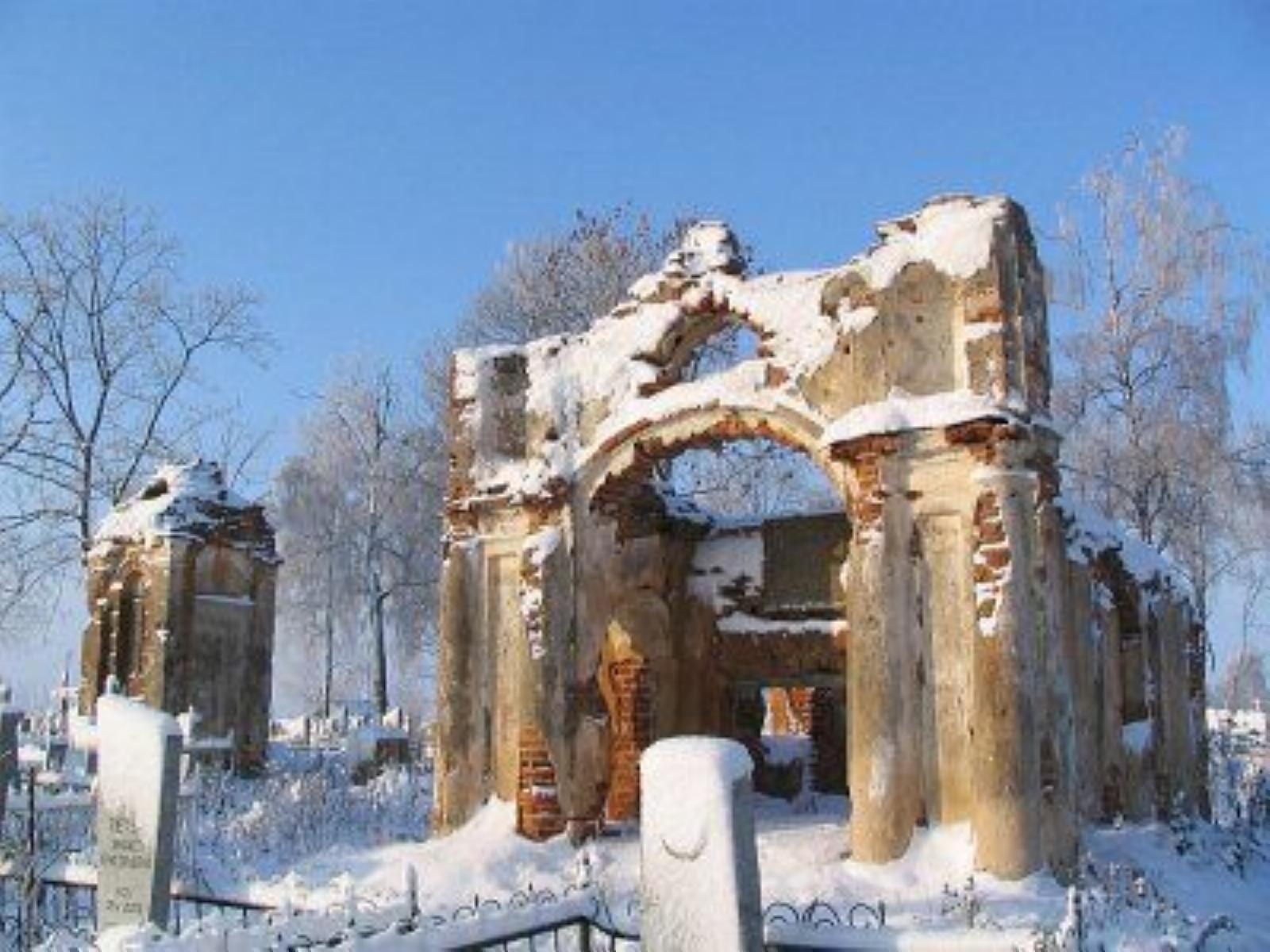 Часовня-усыпальница Солтанов (руины) Часовня-усыпальница Солтанов (руины)