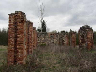 Хозпостройка (руины)