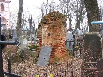 Часовня-надмогилье Валицкой