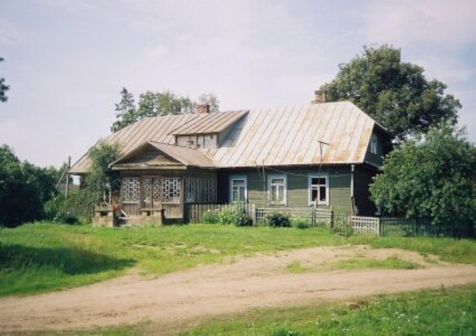 Усадебный дом (дерев.) Усадебный дом (дерев.)
