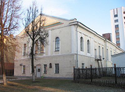 Дворец архиепископа (бывш. синагога)