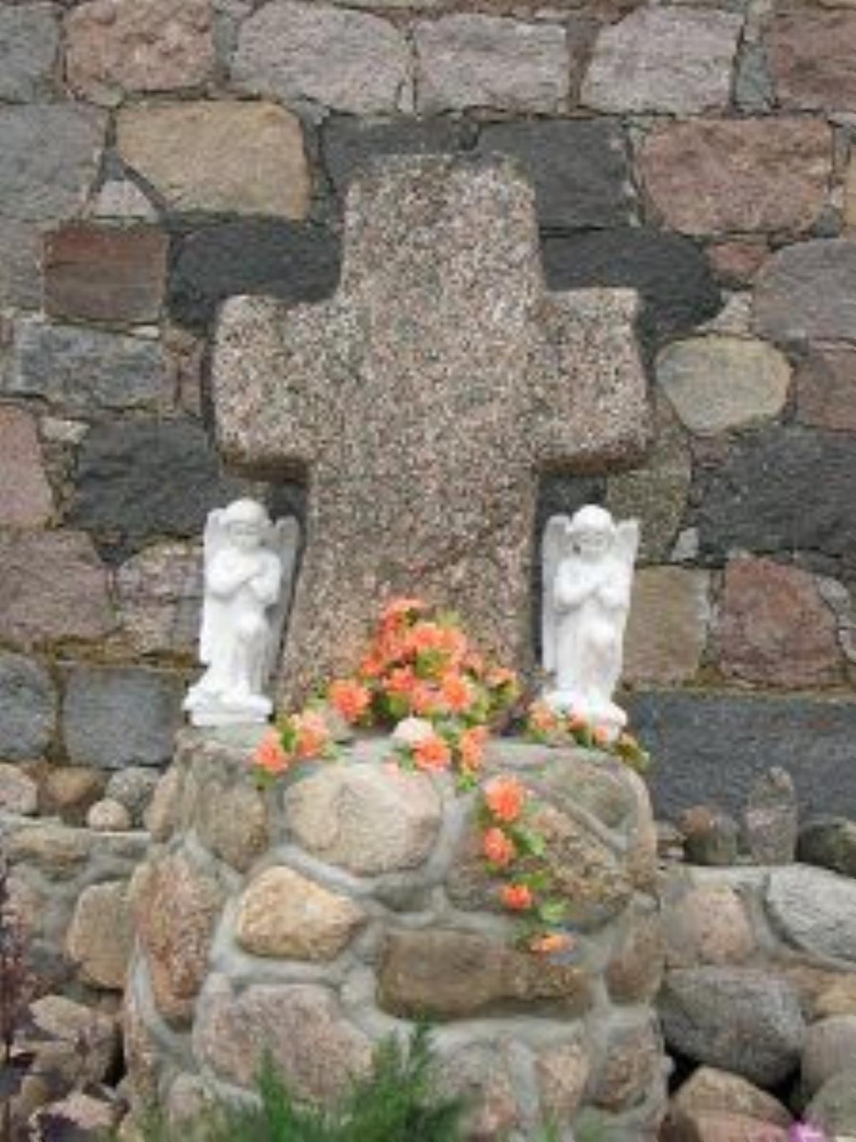 Каменный крест Каменный крест