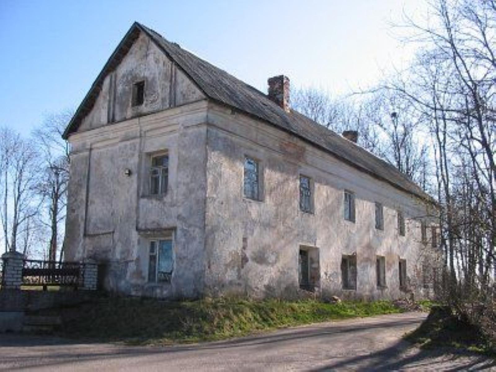 Жилой корпус (?) Жилой корпус (?)