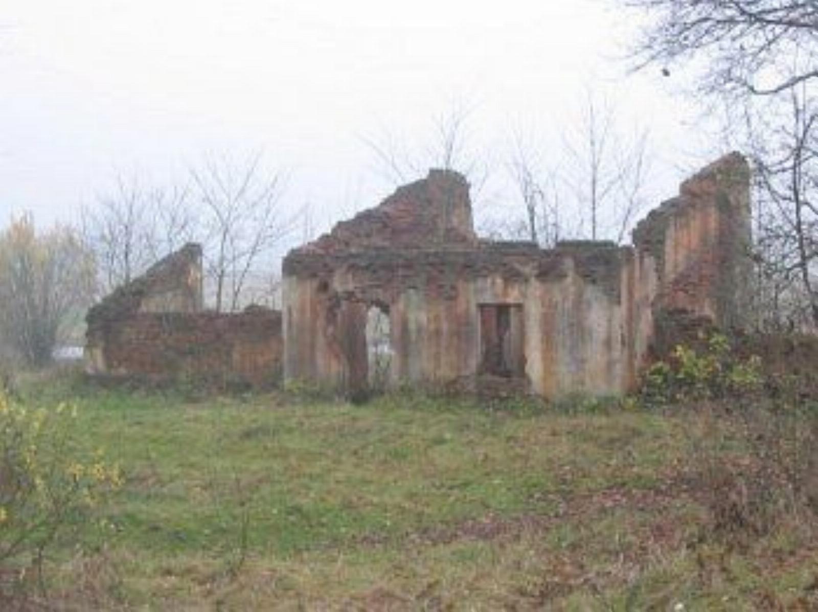 Хозпостройка (руины) Хозпостройка (руины)