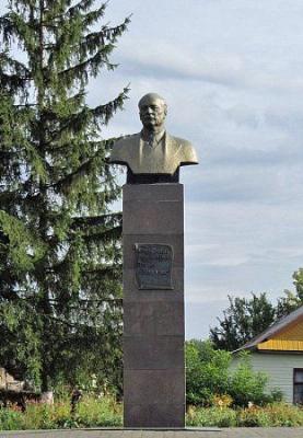 Памятник Якубу Коласу