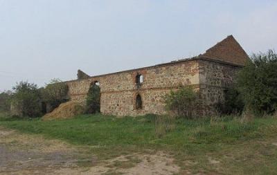 Хозпостройки (руины)