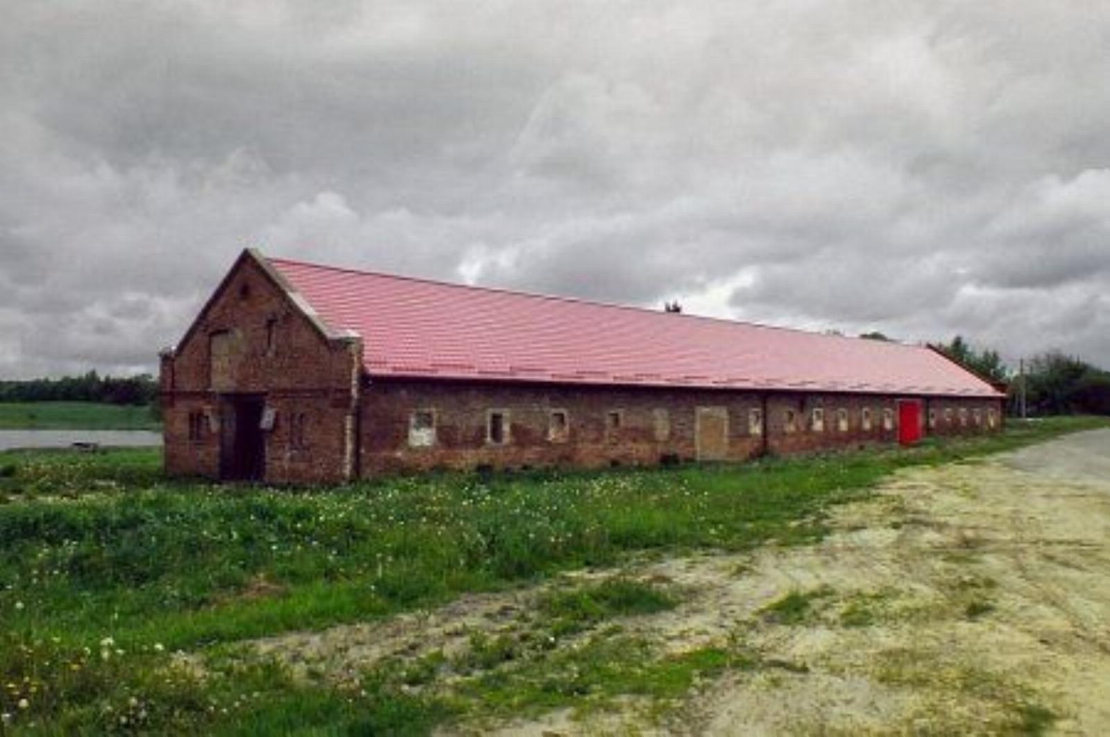 Конюшня Конюшня