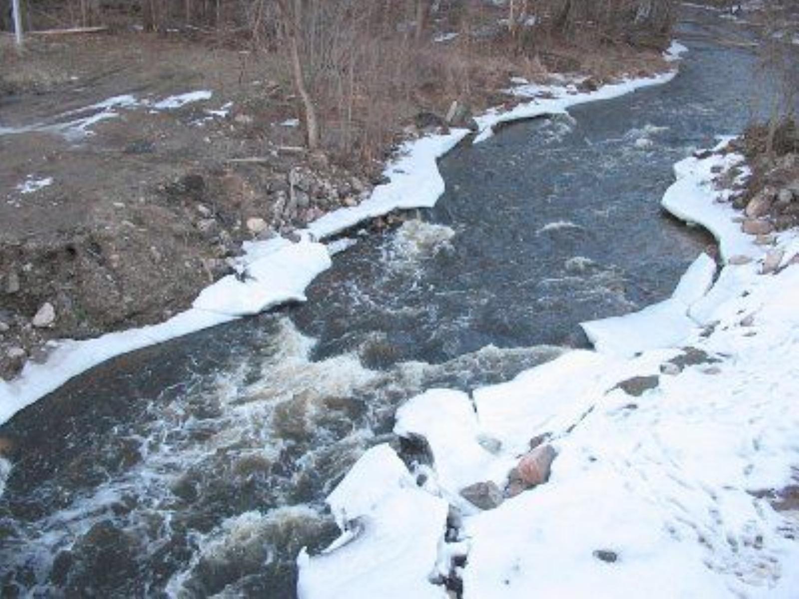 Река Страча Река Страча