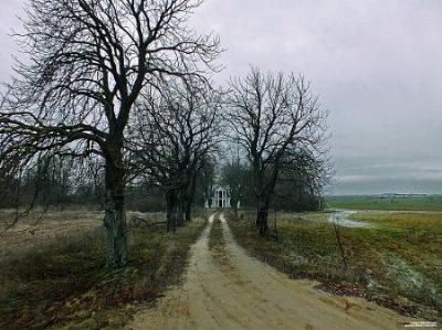 Аллея въездная