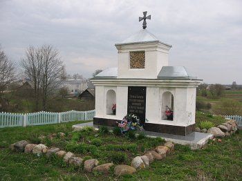 Надмогильная часовня на месте погребения российских солдат