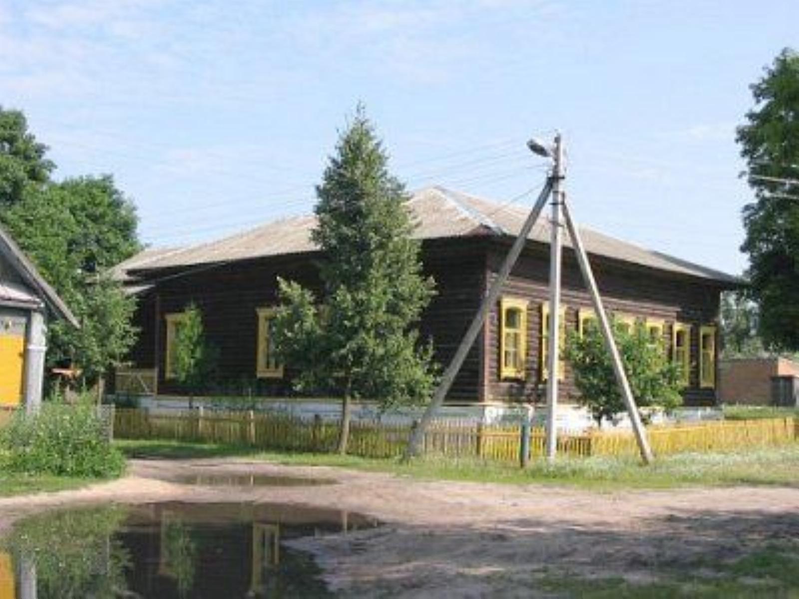 Дом лесопромышленника (дерев.) Дом лесопромышленника (дерев.)