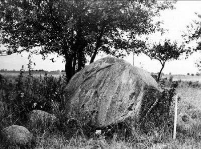 Камень-следовик