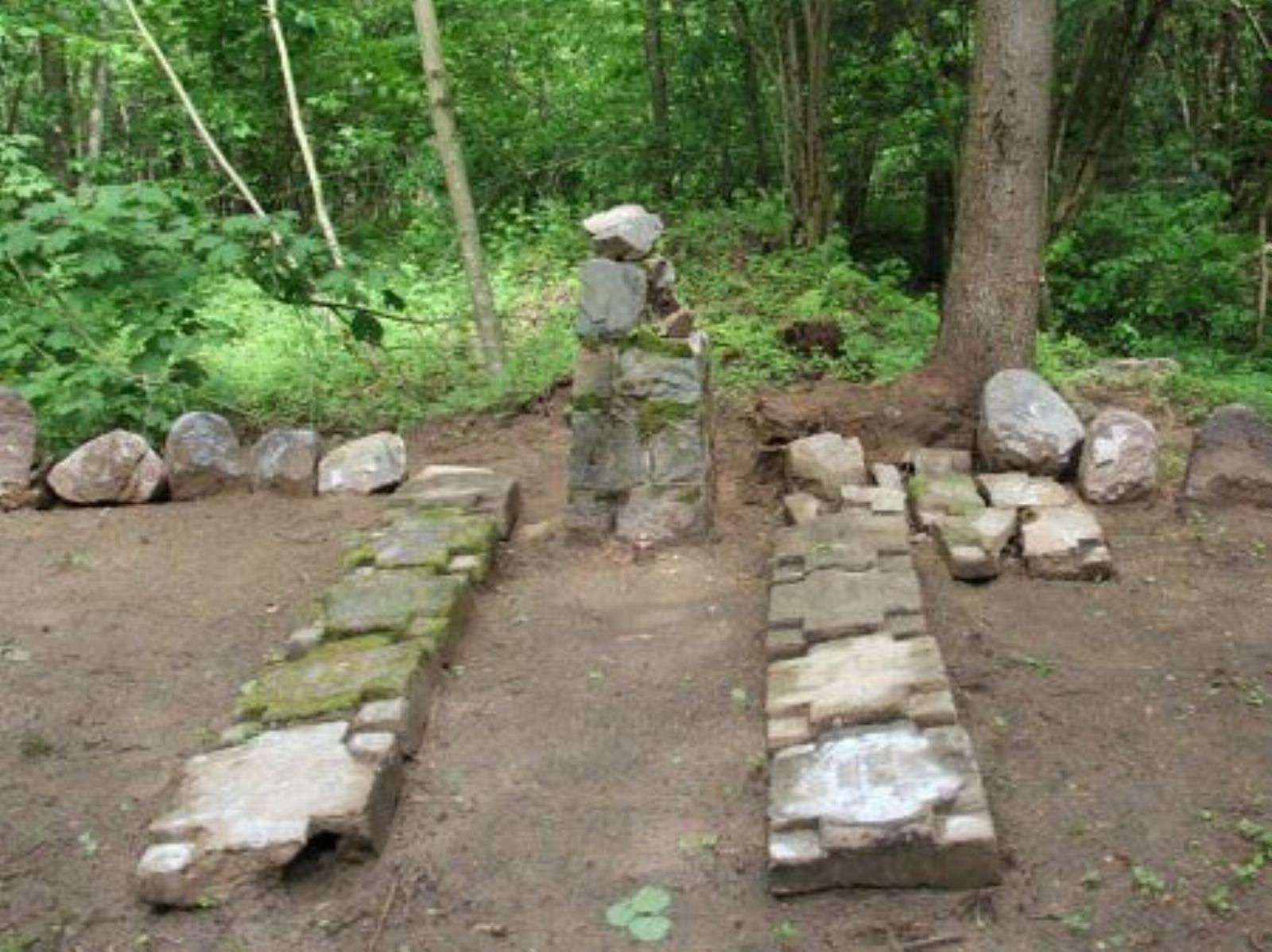 Памятник немецким солдатам Памятник немецким солдатам