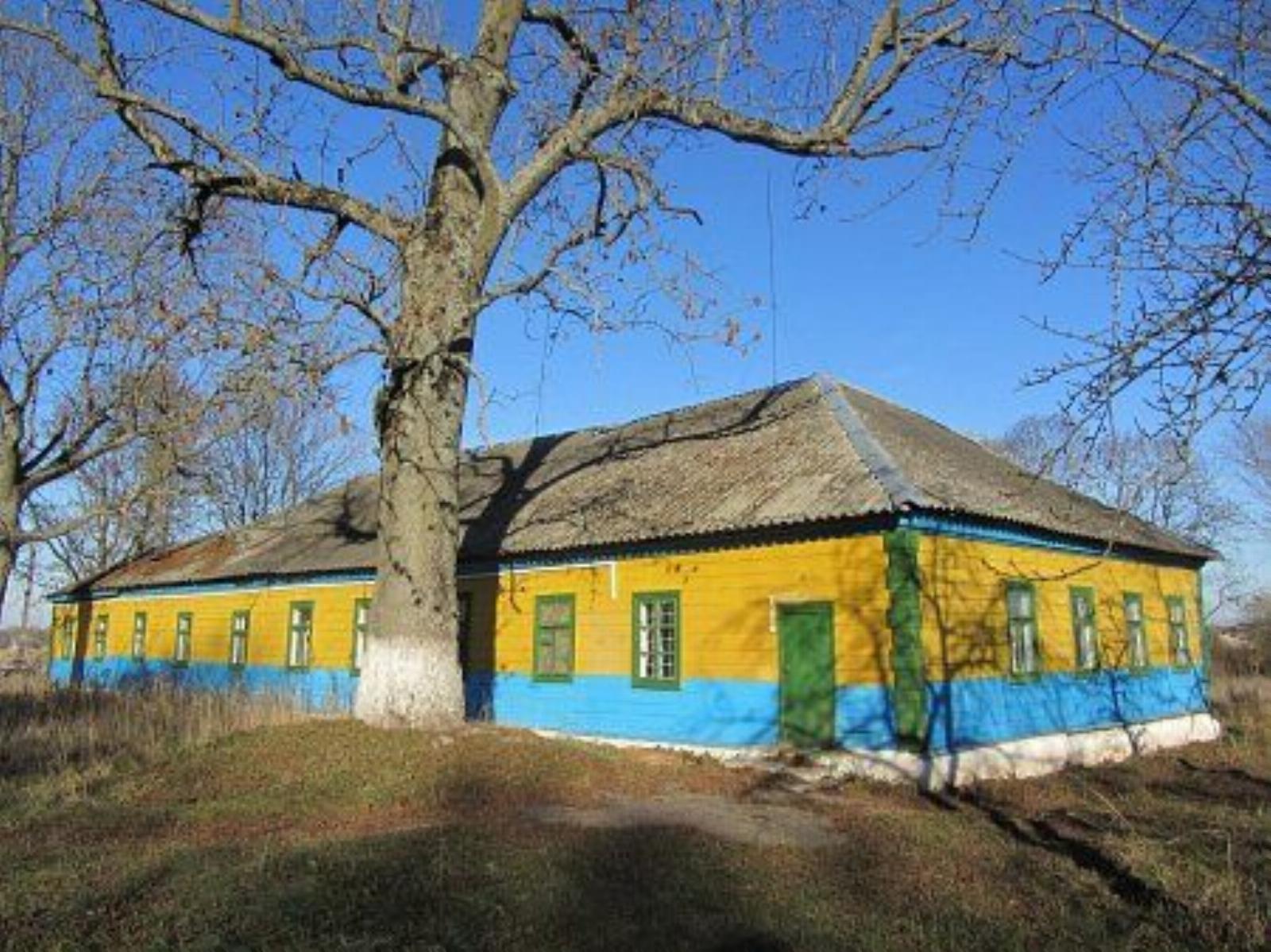 Флигель (дерев.) Флигель (дерев.)