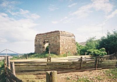 Часовня (руины)