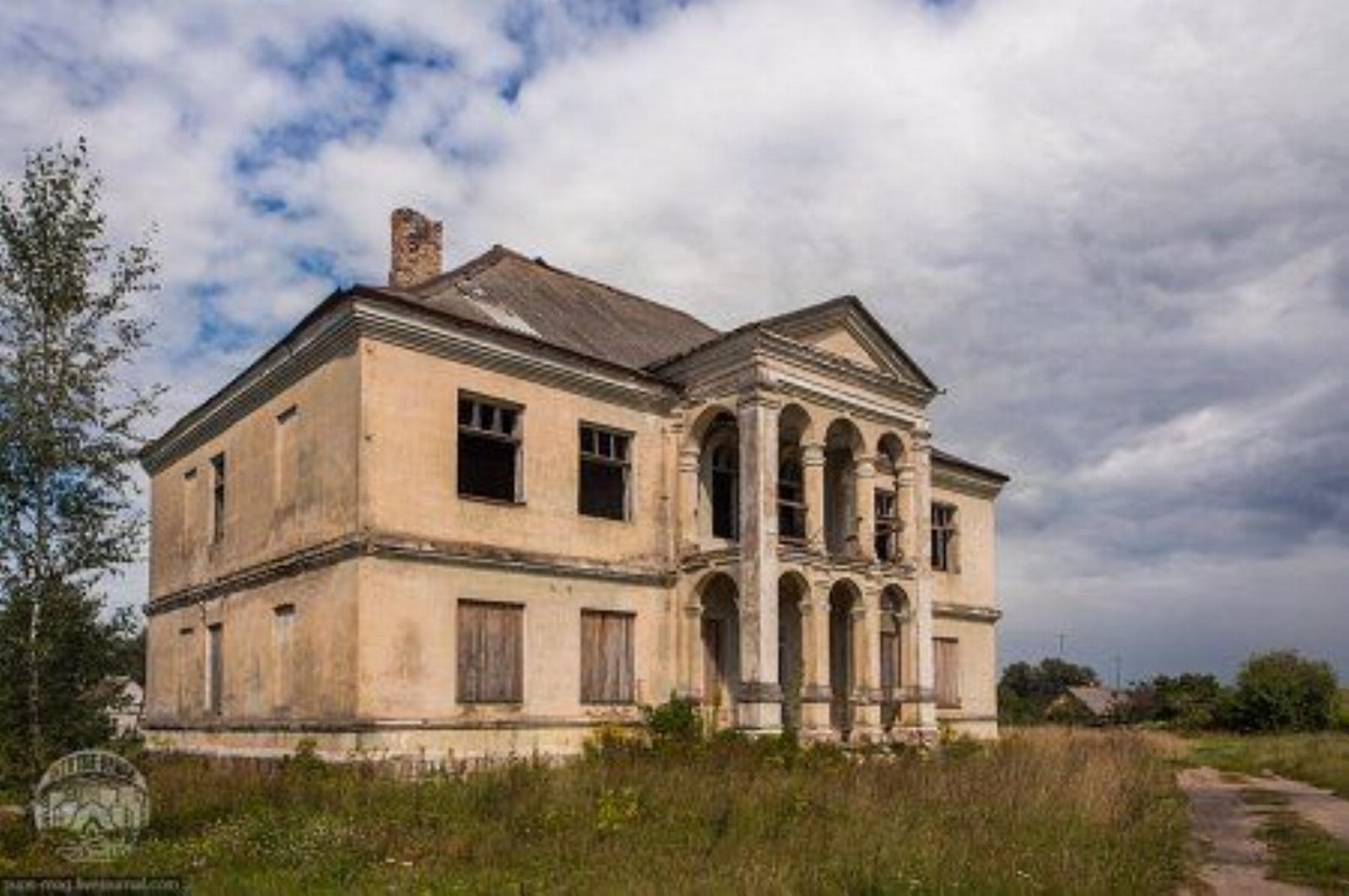 Плебания Плебания