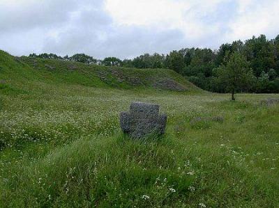 Каменный крест