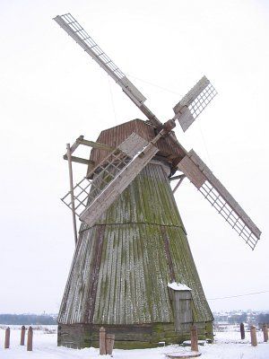Ветряная мельница (дерев.)