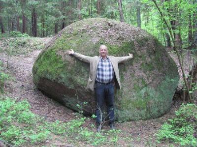 Валун Чертов камень Ратынский