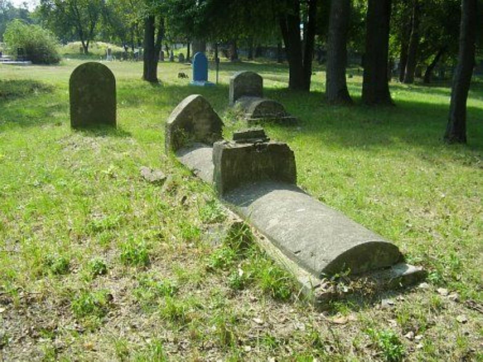 Кладбище еврейское Кладбище еврейское