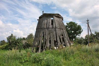 Ветряная мельница (дерев.)