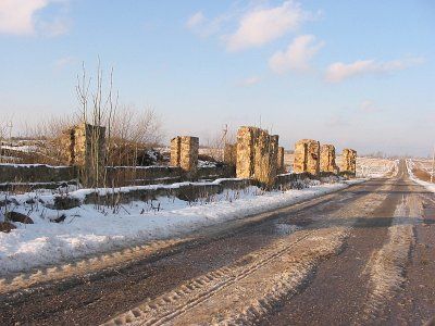 Хозпостройка (руины)